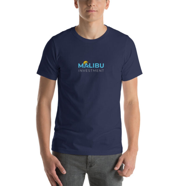 Man wearing Malibu Investment t-shirt.